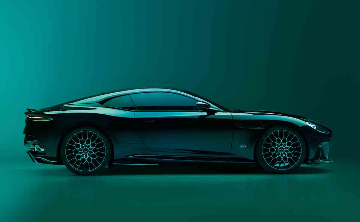 Aston Martin DBS 770 Ultimate coupe