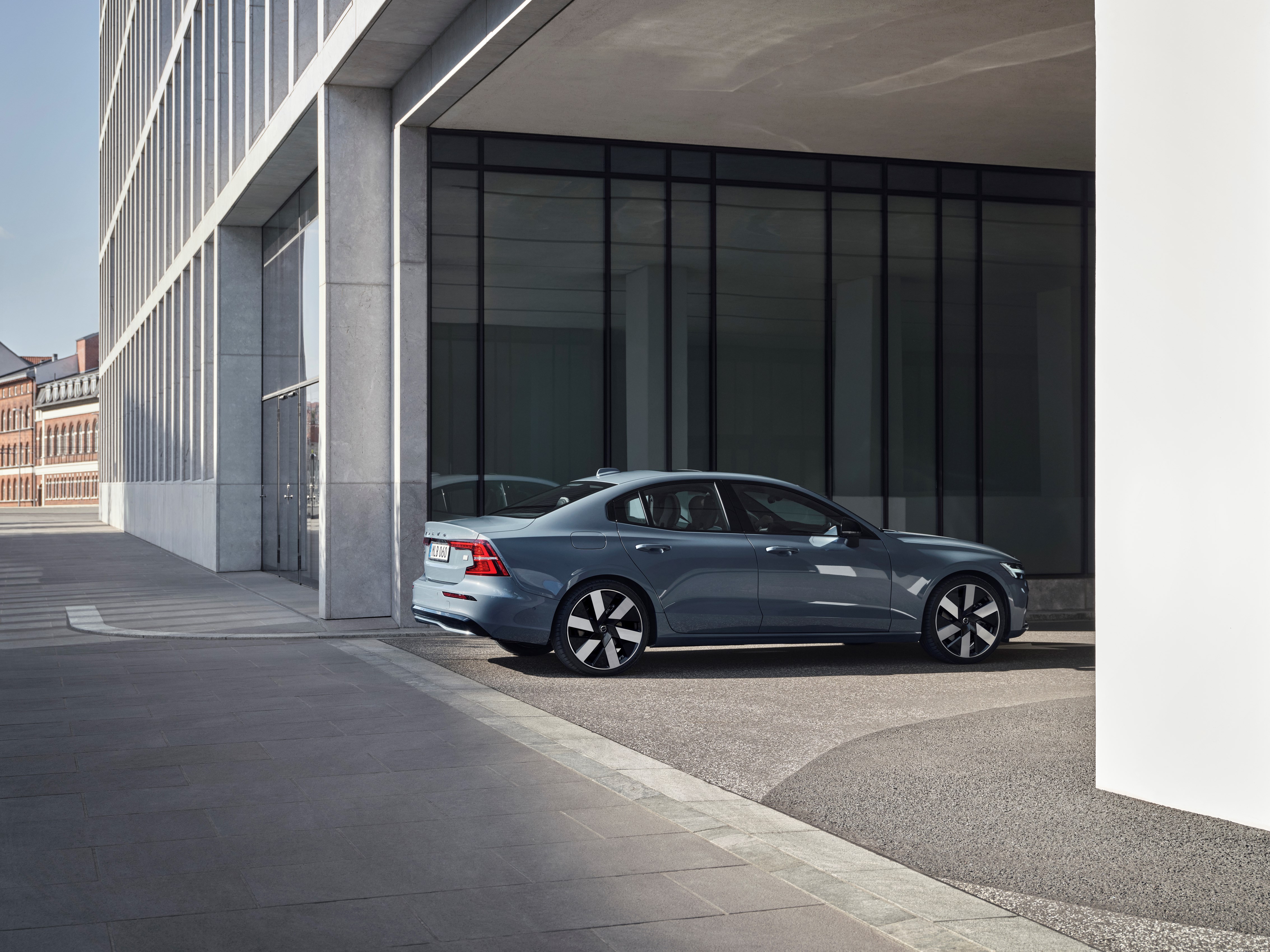 MM VolvoS60Recharge