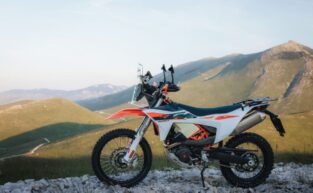 ktm 690 rally1