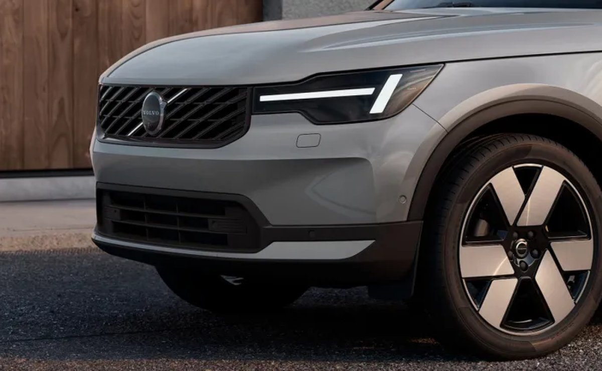 Volvo XC40 2028: AWD de serie y pantalla de 11.2 pulgadas, diseño renovado y tecnología avanzada 2 volvo xc40 20282