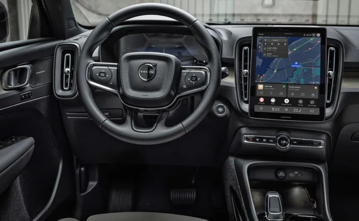 Volvo XC40 2028: AWD de serie y pantalla de 11.2 pulgadas, diseño renovado y tecnología avanzada 3 volvo xc40 20283